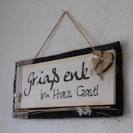 Haus Gastl شقة *